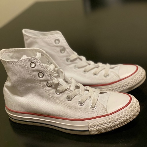 Converse Shoes - High top white converse